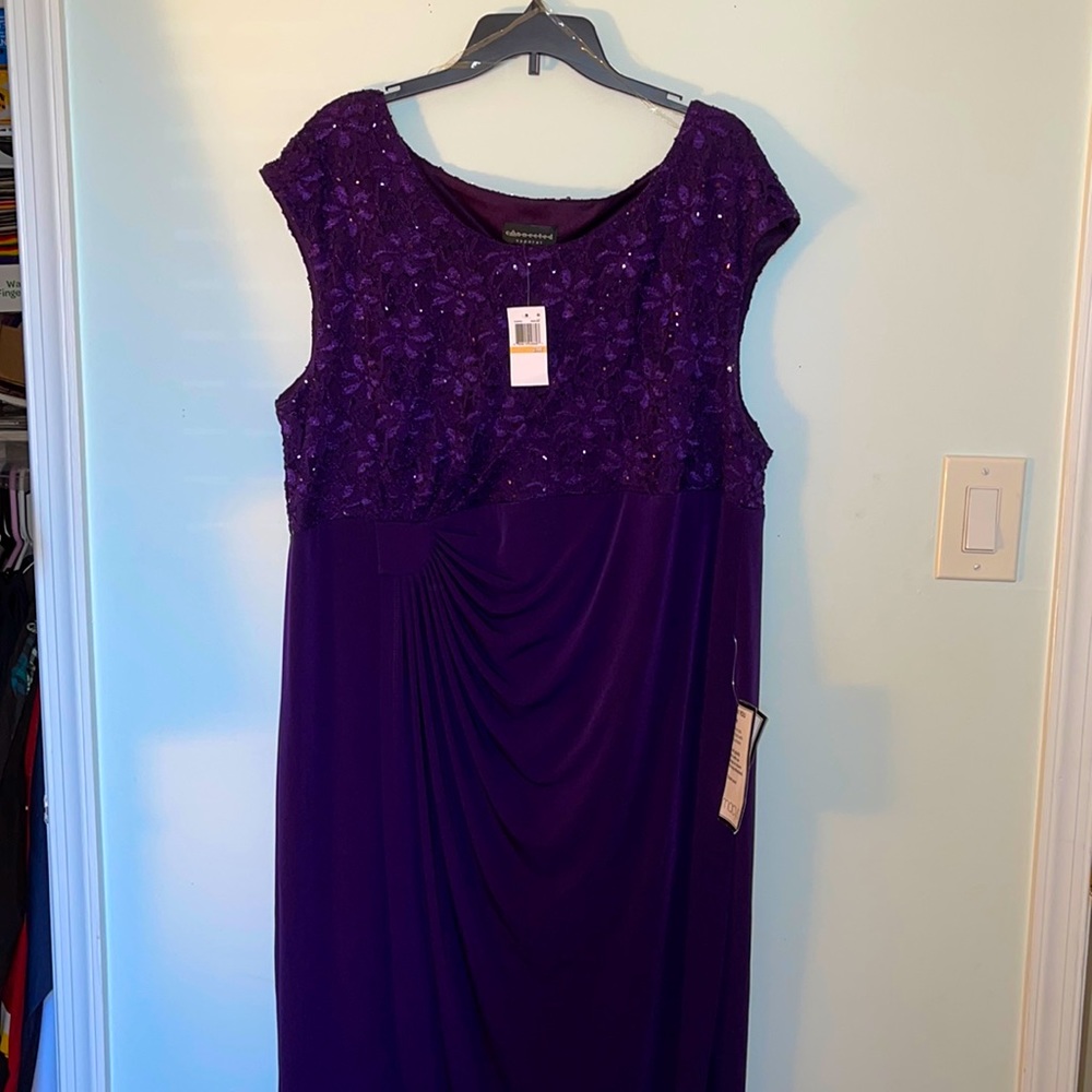 NWT. Eggplant gown dress size 24W